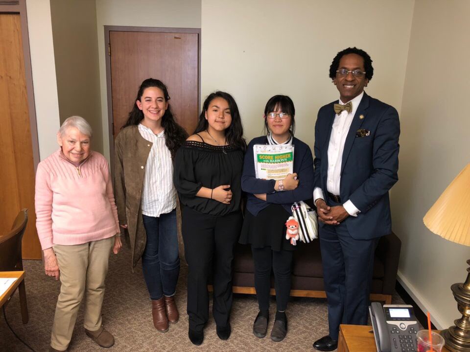 Thank you, Senator Monica R. Martinez and @AssemblymanAlT1, for welcoming us from @FLHSNYC into your offices to talk about the Student Press Free Speech Act with @NewVoicesNY. This was also a great way of prepping for the AP Government exam on Monday.