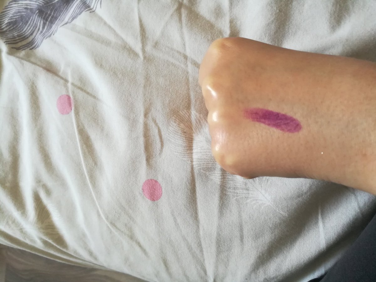 De la collection anniversaire de Lime Crime, voici le lipstick poisonberry, il est juste magnifique, une pure beauté