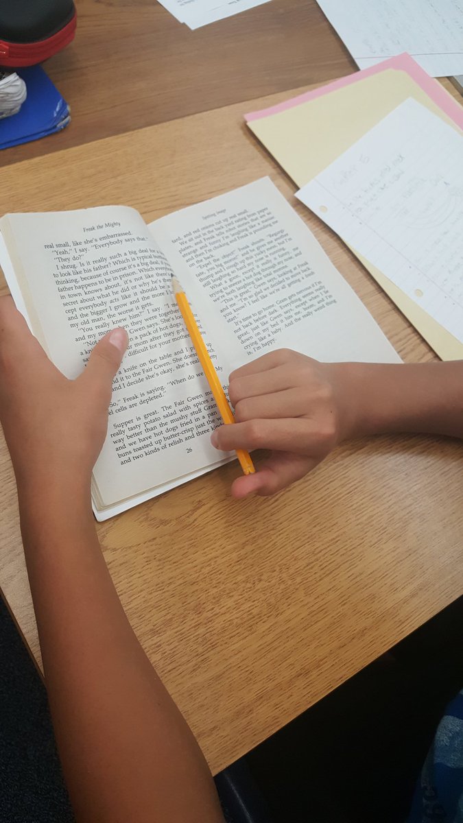 RosinaAnayaK's tweet photo. Analyzing non-fiction and figurative language. At the beginning od the year my ESL students were scared of reading a novel, now that's all they want to do! #esl #esol #inference #visuals #sentencestems #freakthemighty #dialecticaljournal #characterization #ilovemyjob https://t.co/KJenMwT8A0