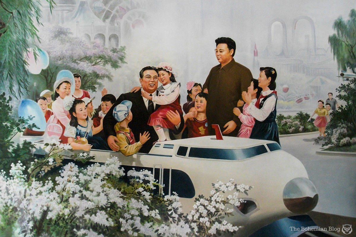 Here's another one in the series: Jon McNaughton's new painting of Trump on one side, and North Korean state "art" glorifying the Kim Dynasty on the other. (Source on the NK image:  http://www.thebohemianblog.com/2012/09/dark-tourism-pyongyang-north-korea.html)