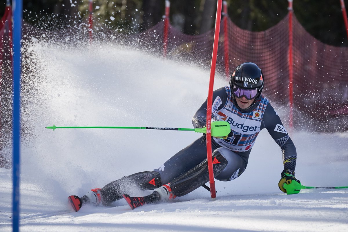 BCAlpine's tweet photo. 2019 has been an amazing year for photos thanks to Derek Trussler. Check out our favourites from the year in the full gallery on our Facebook page! #bcalpine #skiraceBC https://t.co/gXp88d2fhh
