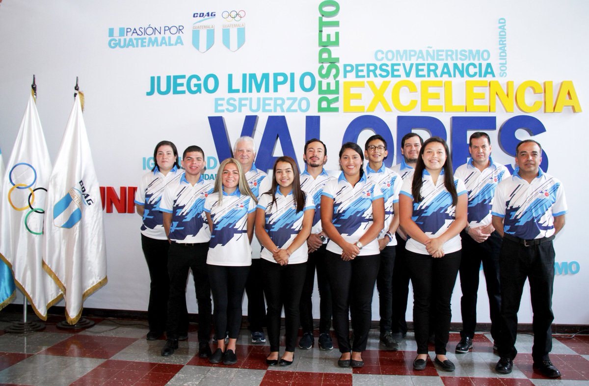 COGuatemalteco's tweet photo. #Boliche 🎳 Delegación azul y blanco apuesta por el CONCECABOL 😀🔜🇨🇷

Conoce los detalles del próximo reto para nuestros atletas 👇
https://t.co/mtFNkc5kbo

#PasiónPorGuate 🇬🇹💙 @BOLICHE_GUATE @CDAG_Guatemala https://t.co/lD5KK2vguP