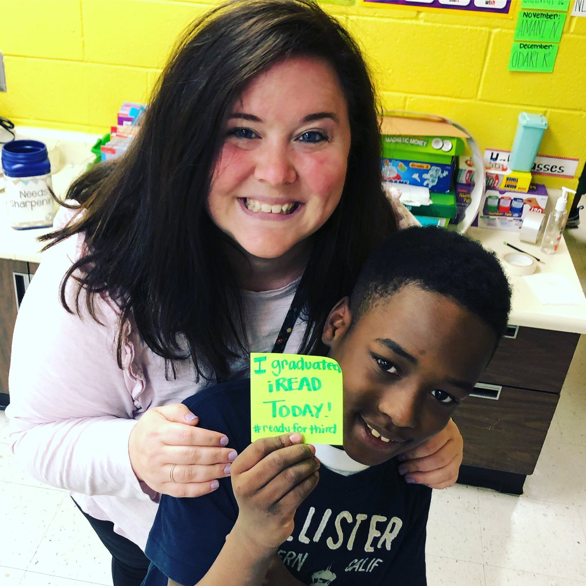 MsEason14's tweet photo. We have another iRead graduate! Starting #iReadyReading tomorrow!! #readyfor3rd #sooooproud @SLLewisES @DrLett_SLLewis @CSTHeartAtWork @Brandi_Nichols_ https://t.co/OyEWkM0pkb