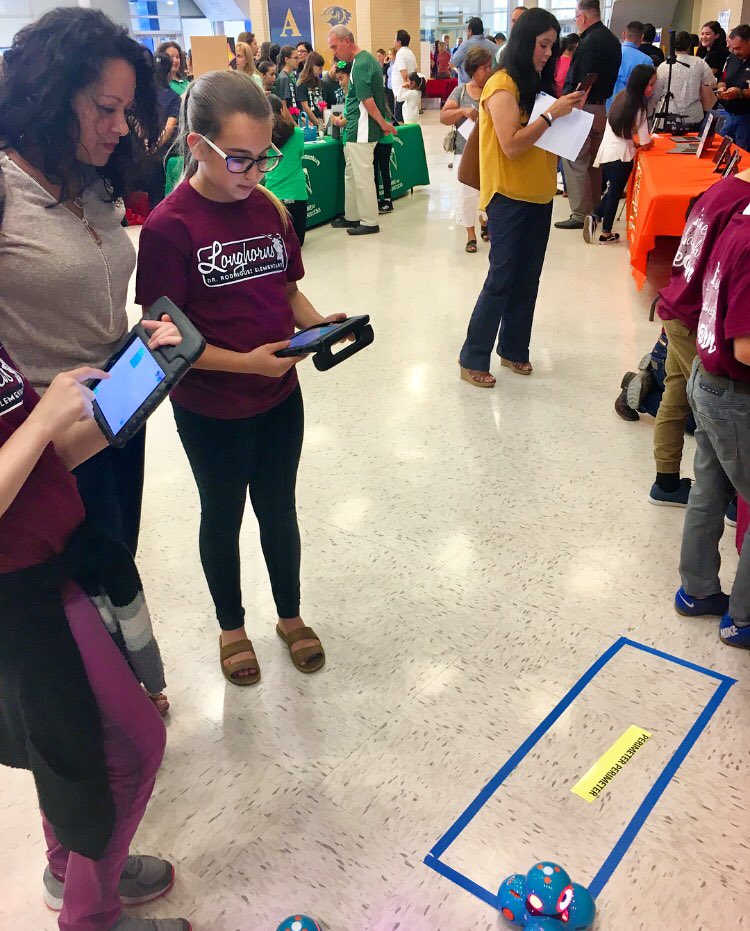 lopezlucy29's tweet photo. Last week at the @HarlingenCISD #DigitalLearningShowcase my students shared how we code our robots from @WonderWorkshop to find perimeter ๐ค #WeAreHCISD https://t.co/0O0fEO0VBE
