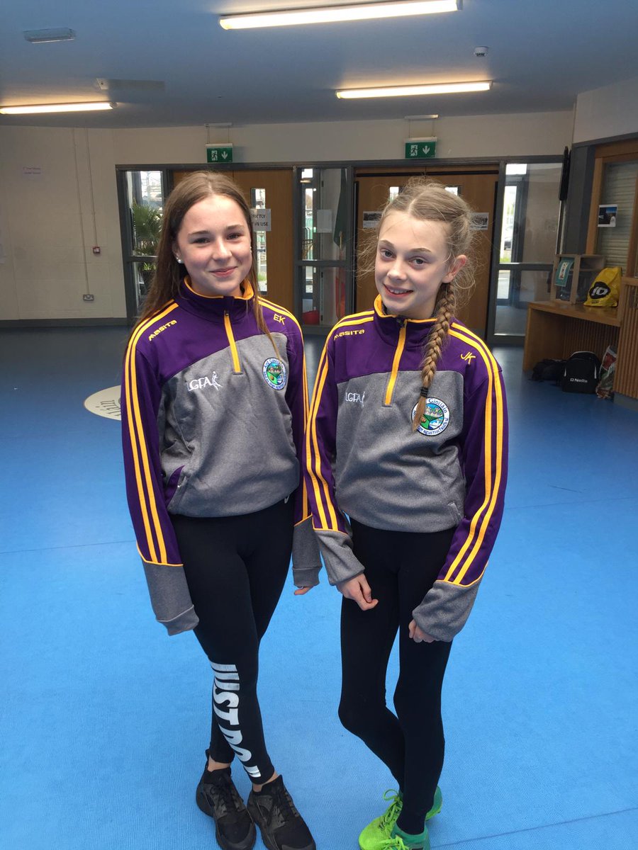 Presenting Elsa and Jane modelling their team's brand new half zips ahead of Thursdays Leinster Final! Love the design and Mr. O'Leary will be happy that the Wexford colours are on show again! 😁 #ardgillancc #newgearwhodis