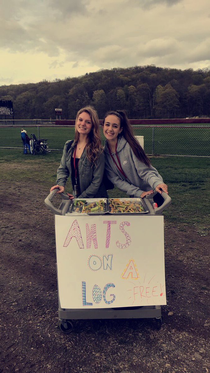 jessperrin_'s tweet photo. Sports and Nutrition Project 2019!🤩👍🏻🥜 #antsonalog #stayhealthy #diditformrscroft #fojgame @ktcroft5 @ArlingtonCSD @AttanasioAlexa https://t.co/iNyHuevSHv