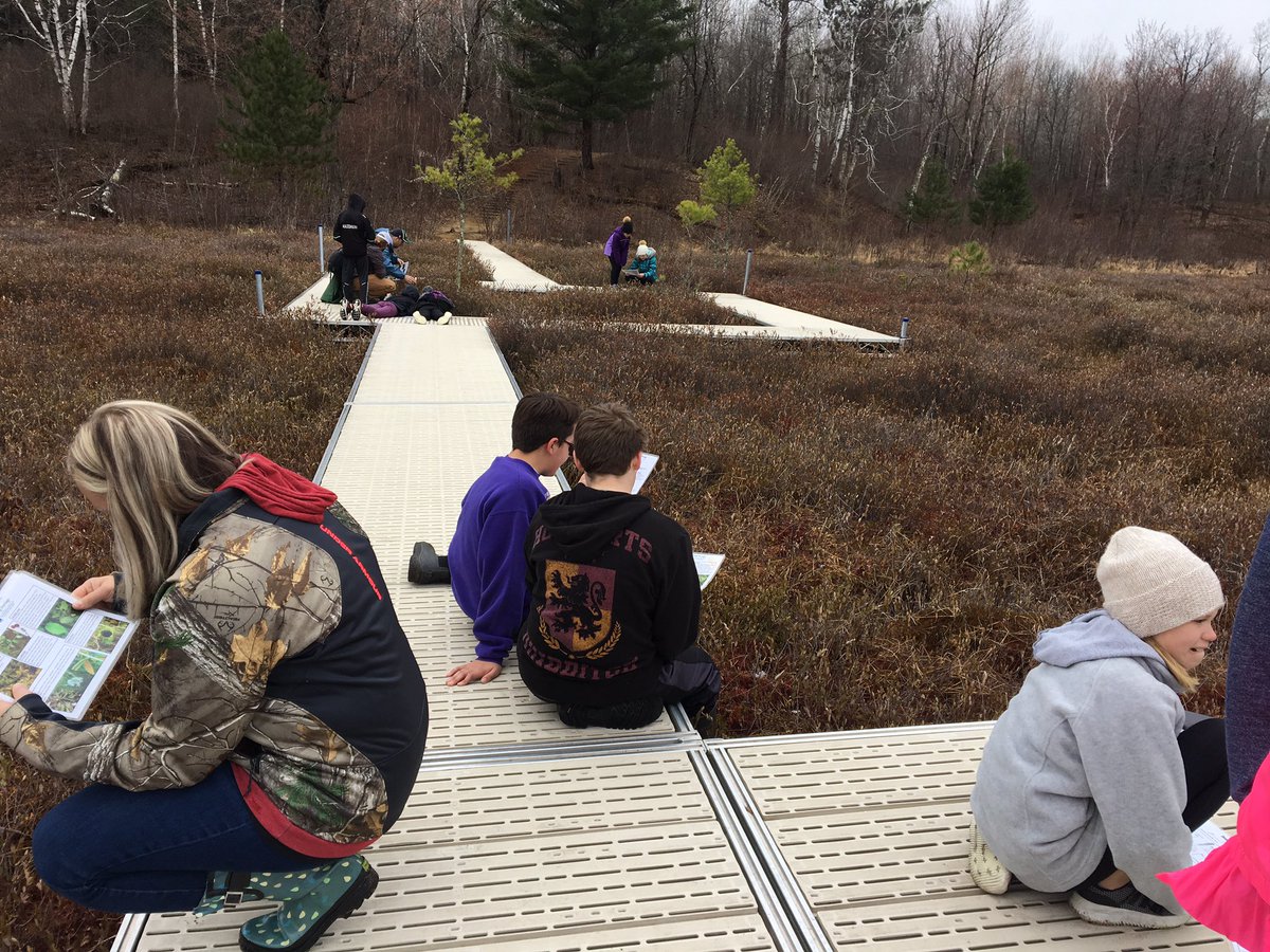08wilcox's tweet photo. So happy I finally get to be part of the @isd47 tradition of going to @DeepPortage. @missheightselem 5th graders will never forget this. #charlietobase #throwingtomahawks https://t.co/9EyczKQXKJ