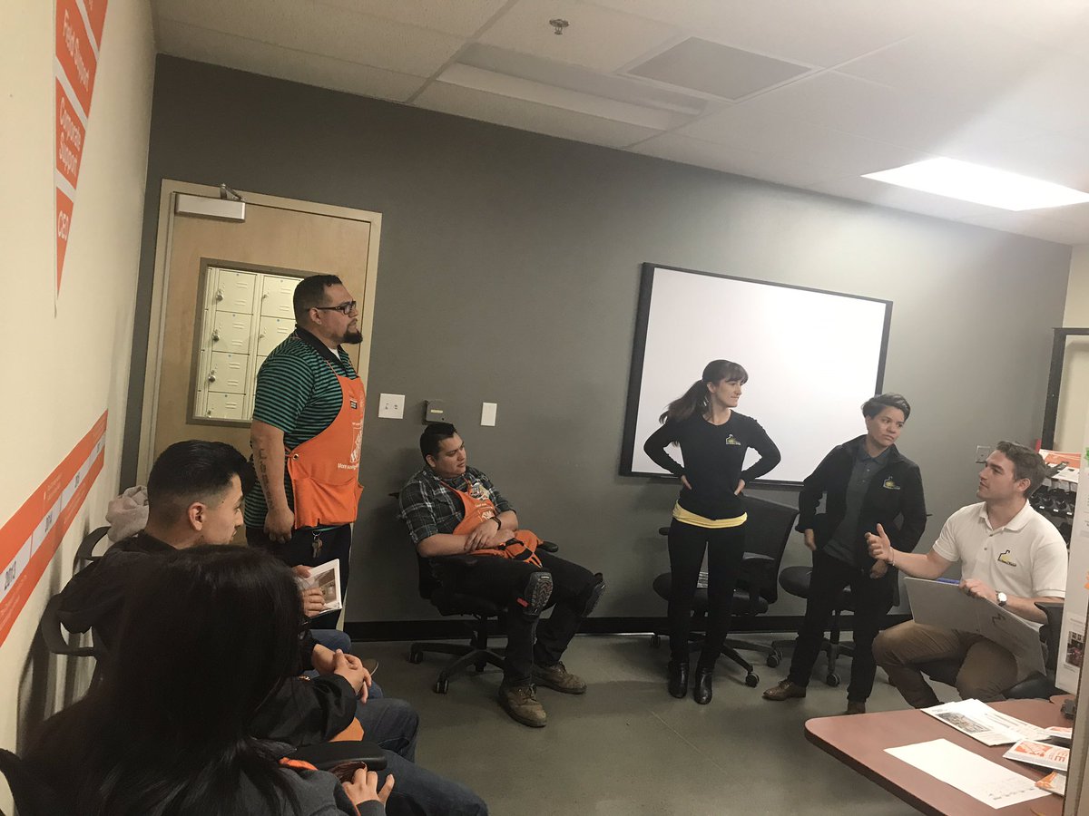 BrandonLopezHD's tweet image. Great success from the start of “SAW EVENT” shout out to @BayHomeWindow and Moses from JW flooring for joining us on our event #sawevent  @merling1069 @SteveWoodsHD