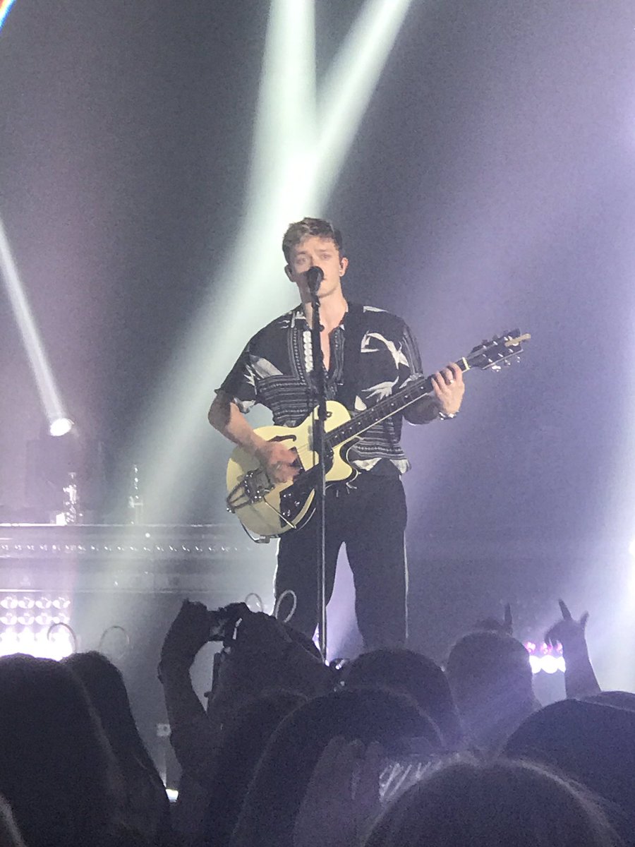 stephengainey4's tweet photo. Just seen @TheVampsband at Swindon not to bad https://t.co/9cC0JwmEmh