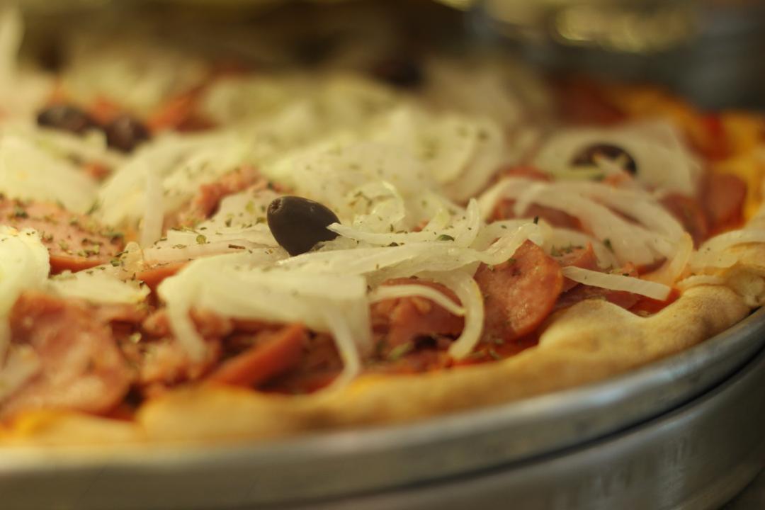Vamos de pizza ? 🍕😋.
.
.
.
.
#BellaPaulista #Padaria #Paulista #SãoPaulo #Paulistei #BellaPaulistei #pizza #pizzaria #napolitana #napoli #diadepizza #forno #calabresa #cebola #onion