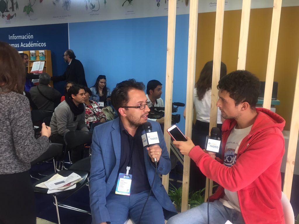 EditorialUTadeo's tweet photo. #UtadeoenlaFilbo Presentación #ExpeditioDigital 18 https://t.co/3vSgTxinRg