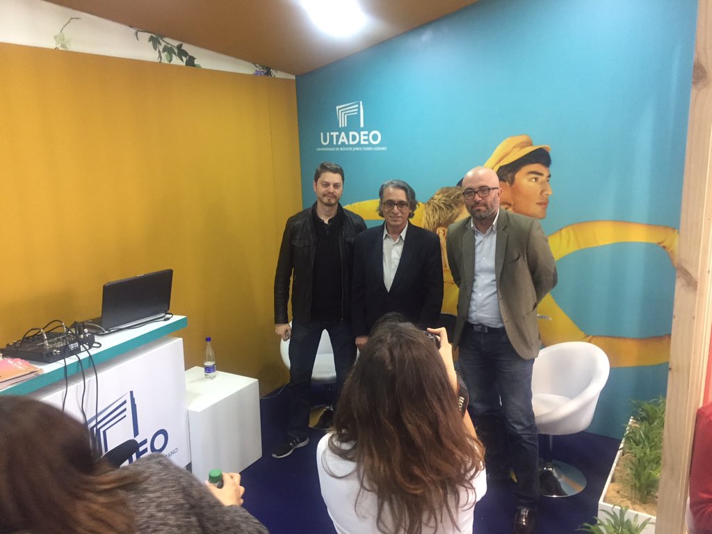 EditorialUTadeo's tweet photo. #UtadeoenlaFilbo Presentación #ExpeditioDigital 18 https://t.co/3vSgTxinRg