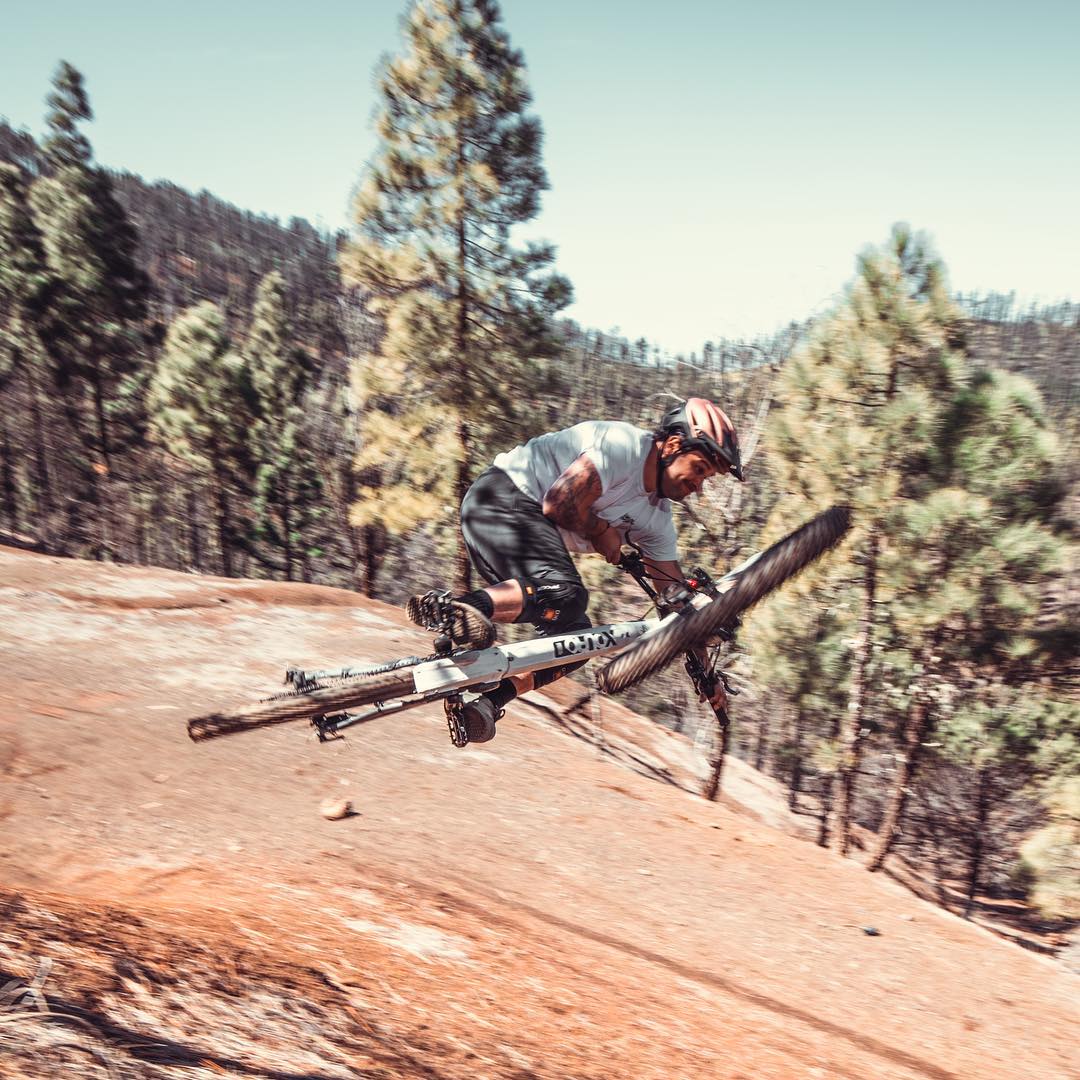 Go all in 🔥
Bike Featured: NDURO 3.0
Rider: @yannickgranieri