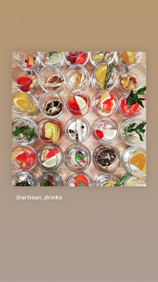 artisan_drinks's tweet image. A #gin and tonic elevates character and makes for enlightened conversation .see you Under The Canopy #maydayweekend #ginfest and free .7 distillers #GinUnderTheCanopy