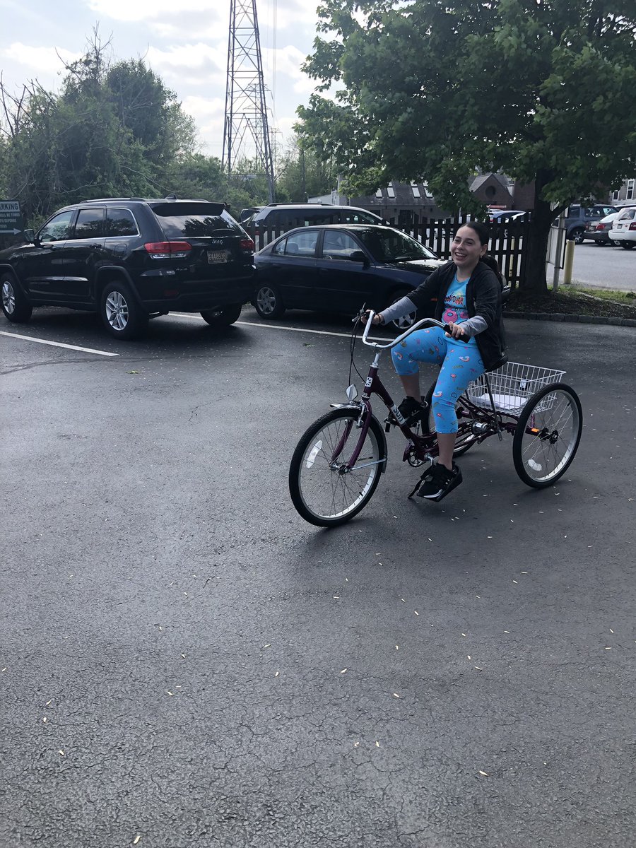AKAAdvisory's tweet photo. Thank you to all the AKA clients, family & friends that donated to the little AKA jar!!
This is our 2nd bike that we were able to help @PMFE1011 dontate. We were so happy to witness the happiness of Ayana & her mom as she rode today.
#onebikeatatime #smiles #saveyourpennies https://t.co/MtcJRCPsBf