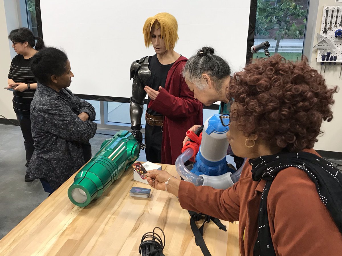 whi_ideastudio's tweet photo. A full house tonight for @XephyrStudios talk on the creative design process as demonstrated thru cosplay propmaking! @HCCDistrict @HccNorthwest #InnovationIntersection https://t.co/RPYJ3oUZzs