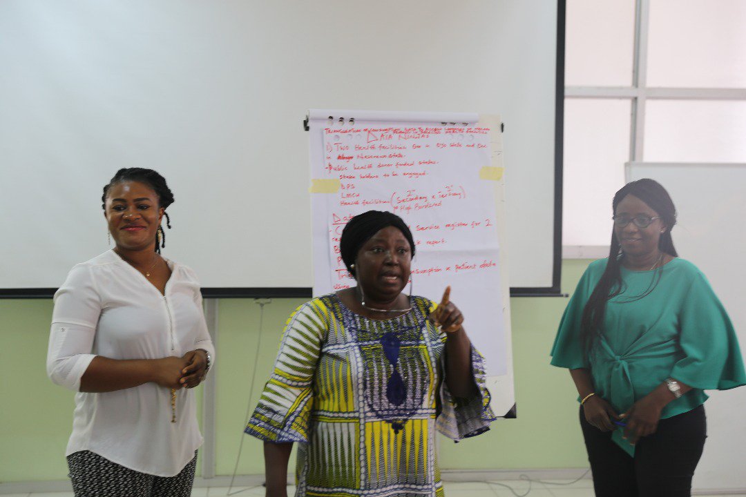 OlubimpeG's tweet photo. Data ninja @ARC_Nigeria presenting our capstone project - dynamic triangulation of consumption data for antimalarial product in Nigeria. Talatu, Chioma,  @OlubimpeG 
@zukynokeke @ARC_Nigeria https://t.co/woRLL59QmR