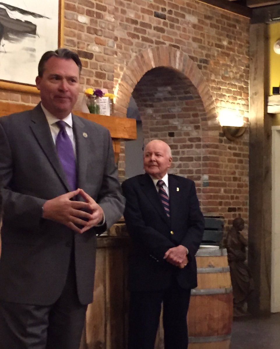 MCEALAT's tweet photo. @mceanj @MCEA_NJ Assemblyman @RonDancer fundraiser @Rclifton237 says he is a Leader in Bipartisan “Moral compass in the Republican Party” @SamThompsonNJ #WhatAGreatTeam education supporter and they need our support @NJEA @mbeichert https://t.co/rT7Sh3cveo