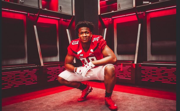 DrewP30's tweet photo. Had a great visit at Texas Tech‼️Appreciate it. ⚪️#WreckEm🔴 @coachDLSmith1 https://t.co/AS8Q8hvpNx