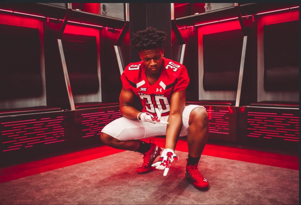 DrewP30's tweet photo. Had a great visit at Texas Tech‼️Appreciate it. ⚪️#WreckEm🔴 @coachDLSmith1 https://t.co/AS8Q8hvpNx