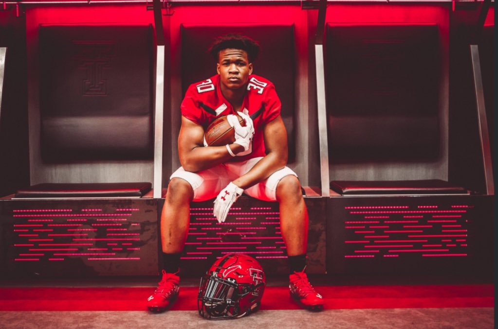 DrewP30's tweet photo. Had a great visit at Texas Tech‼️Appreciate it. ⚪️#WreckEm🔴 @coachDLSmith1 https://t.co/AS8Q8hvpNx