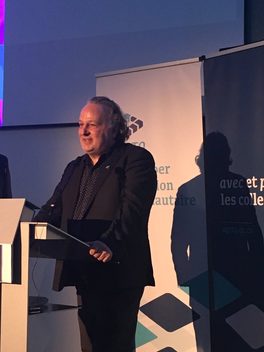 AGRTQ's tweet photo. 🤝 Merci à notre partenaire @CSolidaire représenté par Marc Picard, de soutenir l’habitation communautaire, de s’associer au #PRL2019 et de commanditer notre prix #hommage https://t.co/e5ORGM36vU