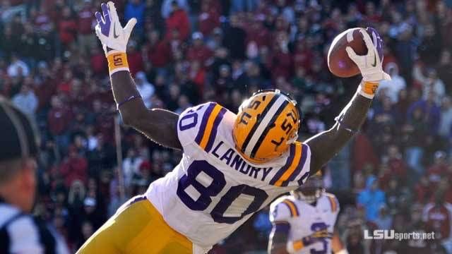 PaytonPage55's tweet photo. Blessed to receive an offer from Louisiana state university. @DBoyzFootball @JoeSireraNR @RivalsFriedman @MatejS247 #336TAKEOVER #TC📍 https://t.co/FVhFNj1Fiz