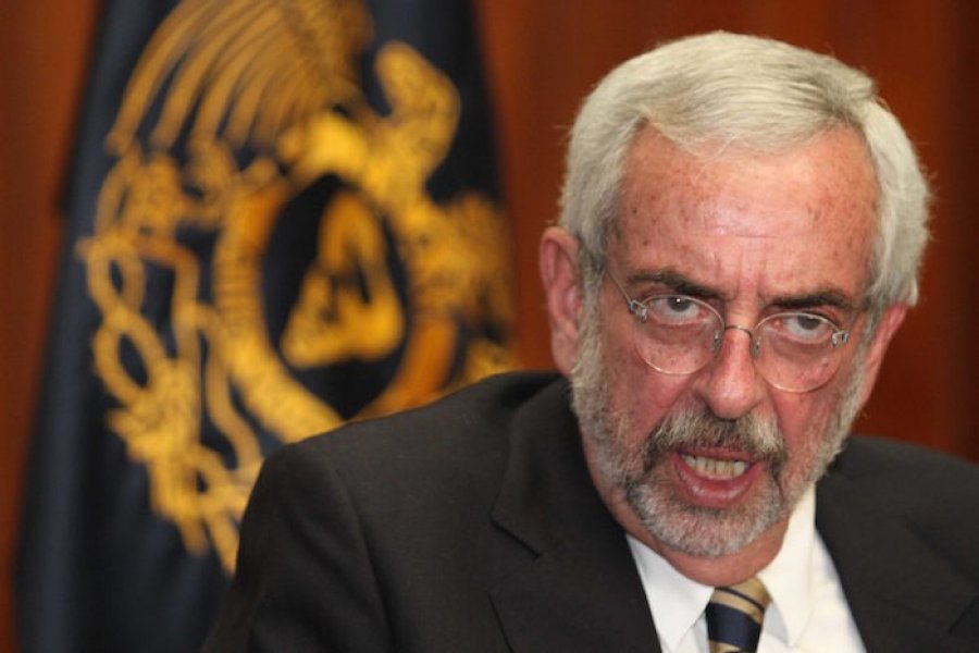 #CDMX | El rector de la <a href="/UNAM_MX/">UNAM</a> , Enrique Graue , condenó el feminicidio de la estudiante, Aideé Mendoza Jerónimo, el pasado lunes 29 de abril dentro de las instalaciones del CCH Oriente

bit.ly/2DHzFkX