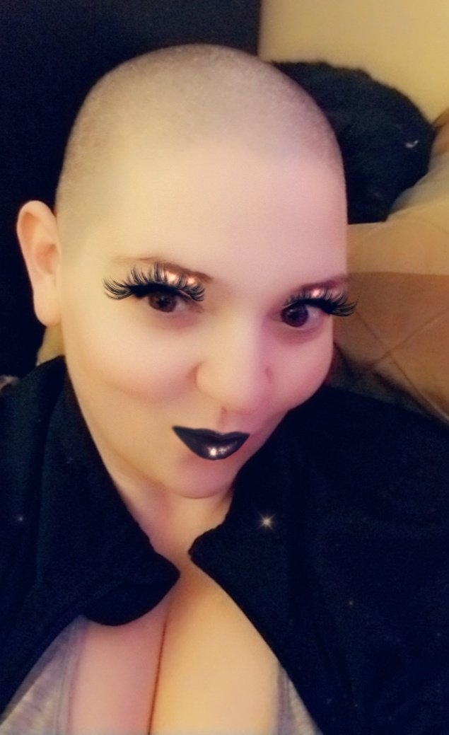 Whimsy_Willow's tweet photo. Can you see my switchy-witchy companion? https://t.co/b9D7tDW7IE