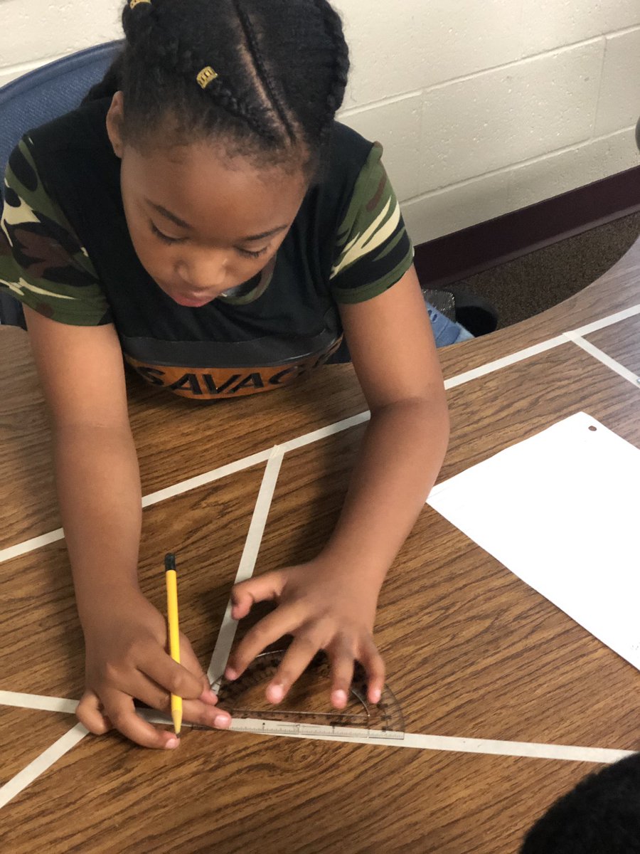 MsLybrand's tweet photo. Having fun reviewing lines and angles today! These kiddos were on it identifying and measuring angles! https://t.co/GznK3bwqrt