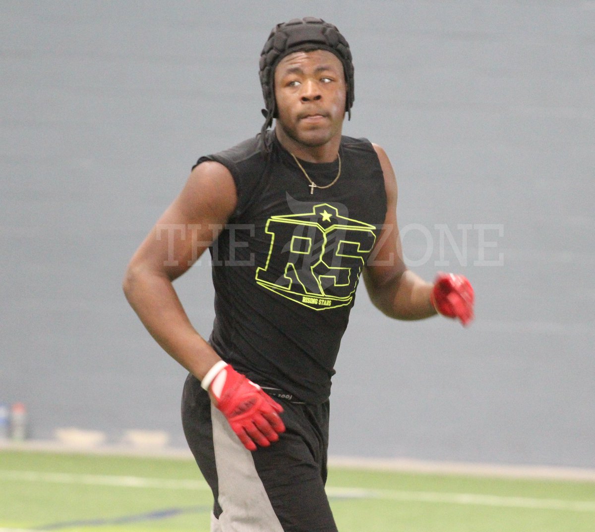 Detroit Denby 2020 DE/TE Latrell Thompkins was offered by Cincinnati, his 2nd offer

football.thedzone.com/news/detroit-d…