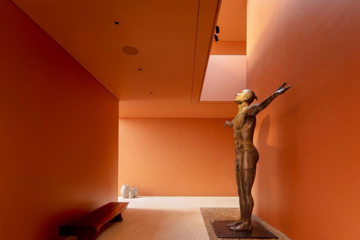 LEGORRETA_ARQS's tweet photo. #CasaAmorPorMéxico. La #Arquitectura y #DiseñoDeInteriores son de #Legorreta con #MarcelaCortina como #ArquitectaAsociada.
#Casa #AmorPorMéxico. The #Architecture and #InteriorDesign is by Legorreta, with Marcela Cortina as #AssociateArchitect.
📸 @photomexico https://t.co/IHzbk228Hp