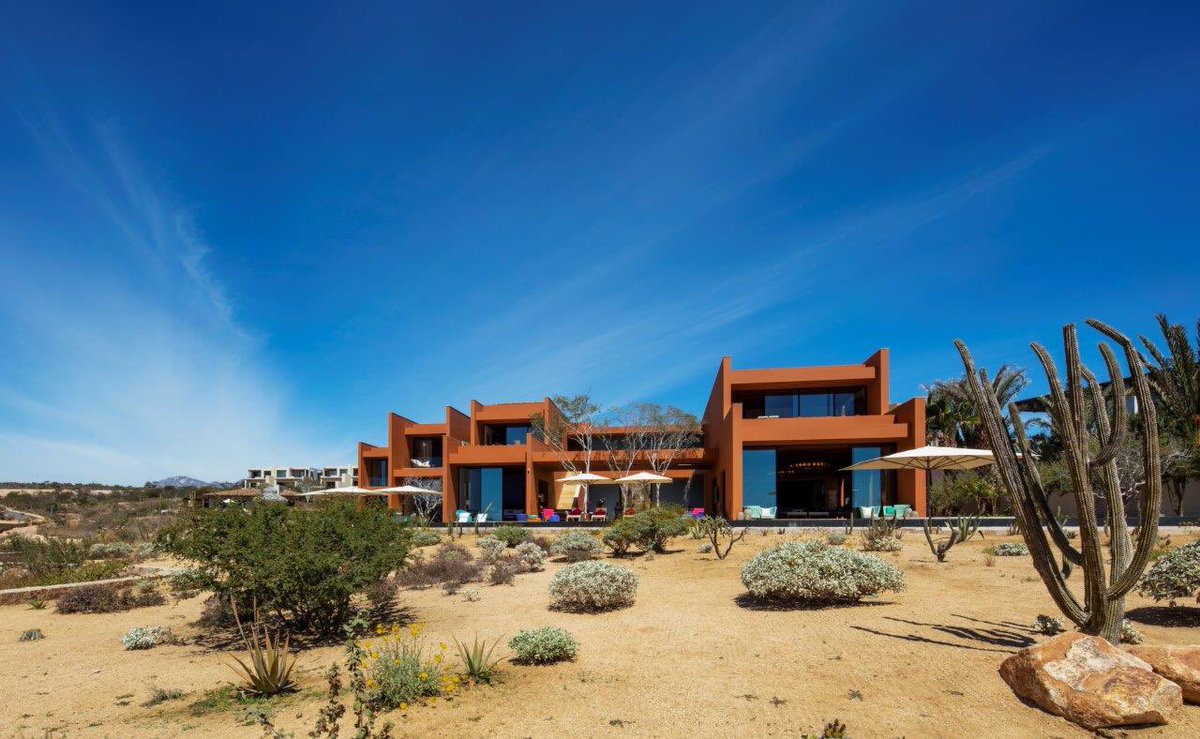 LEGORRETA_ARQS's tweet photo. #CasaAmorPorMéxico. La #Arquitectura y #DiseñoDeInteriores son de #Legorreta con #MarcelaCortina como #ArquitectaAsociada.
#Casa #AmorPorMéxico. The #Architecture and #InteriorDesign is by Legorreta, with Marcela Cortina as #AssociateArchitect.
📸 @photomexico https://t.co/IHzbk228Hp