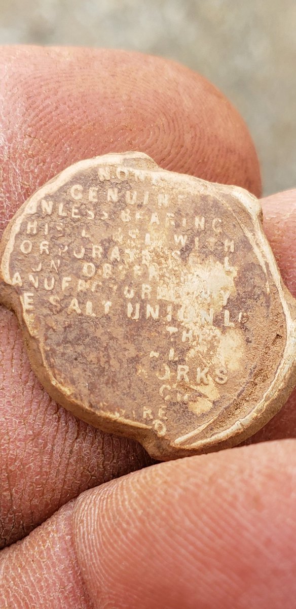 Found this today metal detecting. it's a lead seal from England. can't find any information on the web. Need help identifying it and age #metaldetecting #England #neverknowwhatyouregoingtofind