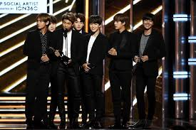 SofiLun94's tweet photo. Todo es posible incluso lo imposible! ✨@BTS_twt 
#BBMAsTopSocial BTS https://t.co/kZ1gPL5kF8