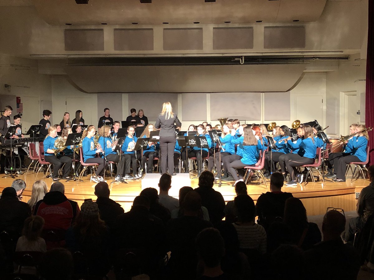 kitschiefelbein's tweet photo. @PolarPrincipal What do Yelich and Northstar’s 8th grade band have in common?
They both know how to hit it out of the park! 
Tremendous growth by these Polars over the past 3 years. Well done Ms. Hawk! #nmspolars https://t.co/EV4vOcV59d