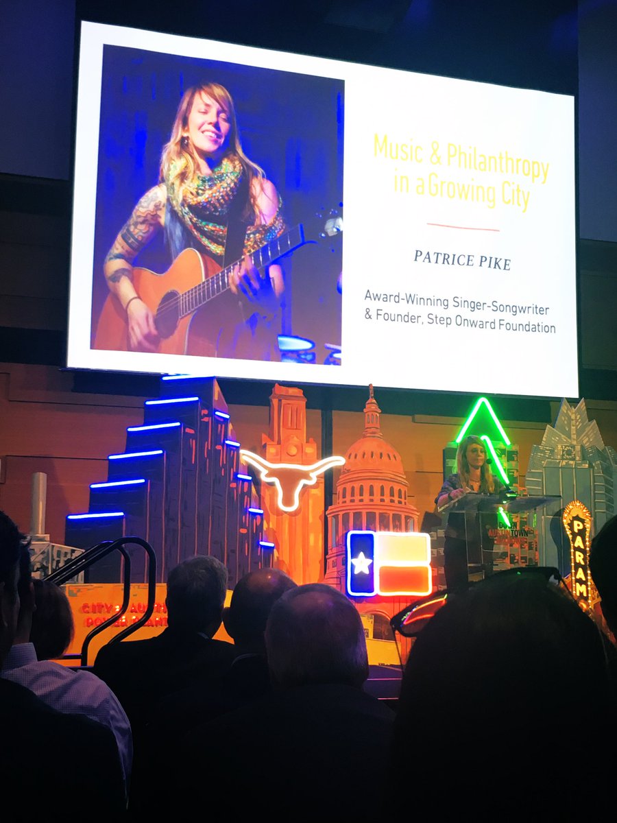ATX_SmartCity's tweet photo. @DowntownATXInfo hosted an #awesome event tonight. Great speakers, food, music &amp; people (all the things that make #Austin great) #FutureofATX https://t.co/uBQKzNh6WP