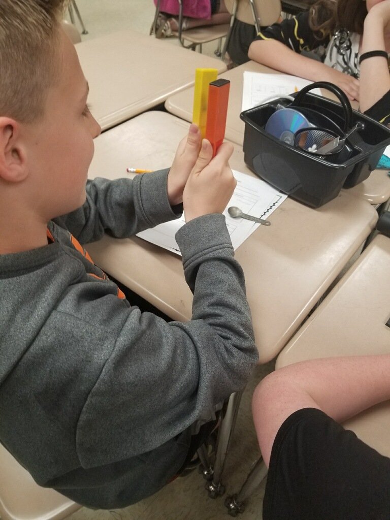 smesbulldogs's tweet photo. 4th grade Magnetic Studies "attract" our brains! #science #4thgradespotlight #magnets https://t.co/pUqEjxXGDN