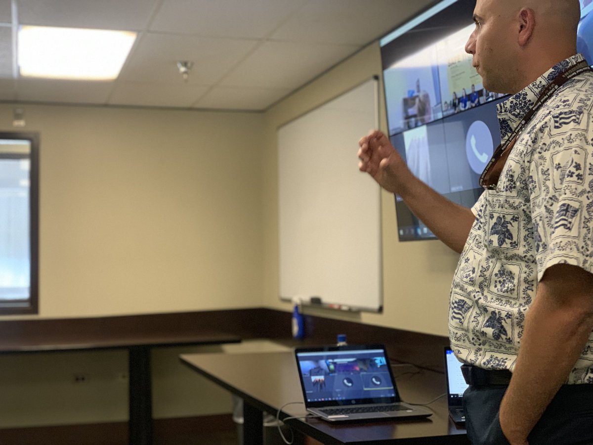 EmergingLeaders_HI tweet media