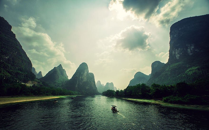 TRVLCreative's tweet photo. Li River, China https://t.co/0p96csUiCi