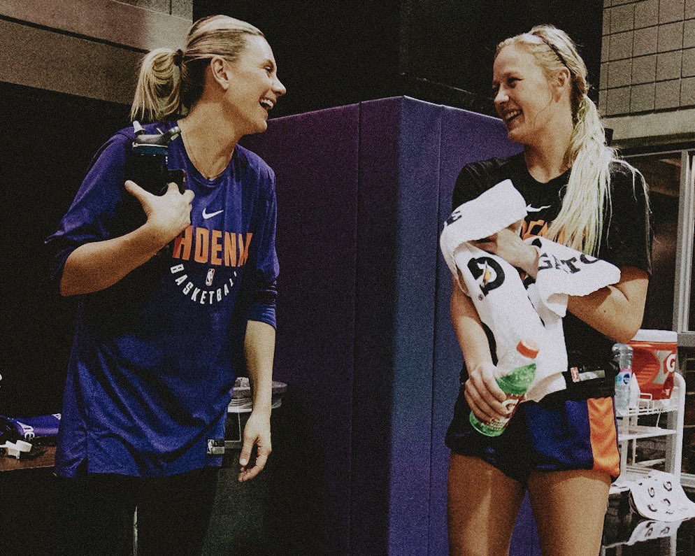 MizzouWBB's tweet photo. Hey @sophaller! 👋

📸 @PhoenixMercury https://t.co/1xBNDcBGe7