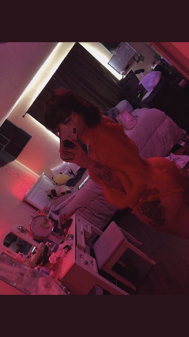 Watch 🍑💦's leaked NSFW photo on TwXstars