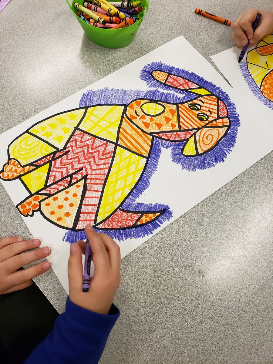 DionAllison's tweet photo. Second grade artists working on their own Hot dogs and Cool cats this week in art class!  #elementaryart #artteacherlife #create #kidsart #warmandcoolcolors #dogsandcats #drawing #colortheory #crayola #pattern #color https://t.co/SFT8ryM9Dq
