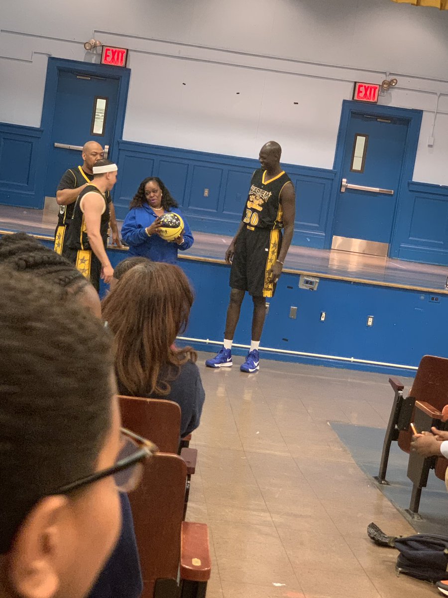 Acknowledging our amazing principal receiving a gift from The Harlem Magic Masters. Thank you Mrs. Charles-Marcus for always exemplifying the reason “Why” we wake up each day to do what we do. You always ensure that the needs of your students as well as staff come first!  @MS035K