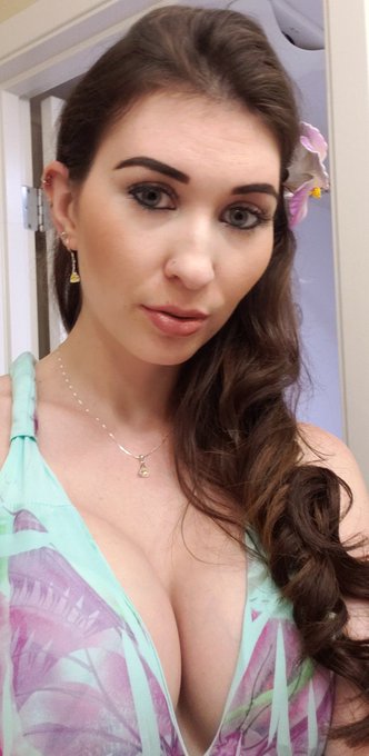 Aloha https://t.co/erguVFEYrH