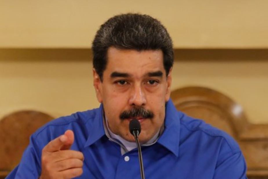 la_patilla's tweet photo. Las burros de ojeras de @NicolasMaduro echando el cuento de cómo @LeopoldoLopez lo madrugó (FOTOS) https://t.co/kgGRSnzn59 https://t.co/7vW695s5l8
