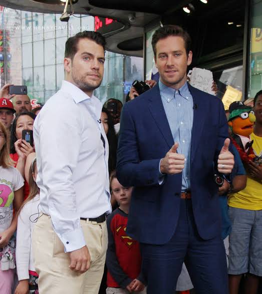 QdnaTelona's tweet photo. 😬😬😬
#BatHammer #Batman #Superman #HenryCavill #ArmieHammer #DCEU https://t.co/t1DI4rP4Hf