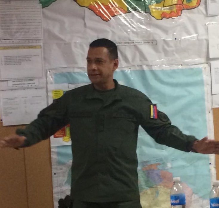AB_DNALO's tweet photo. La tripulación de la @AB_DINALO bajo el timón del VA Edgar Muñoz Coraspe, rechaza de forma categórica y rotunda el intento de golpe de estado en nuestro país, apoyando contundentemente al Presidente Constitucional y CJ de la FANB @NicolasMaduro #LealesSiempreTraidoresNunca https://t.co/rhK8754JOh