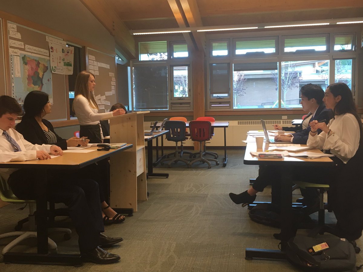 BCS_Debate's tweet photo. 2019 constitutional challenge for law 12 class #choosetobe #debate https://t.co/O2u480zFKY