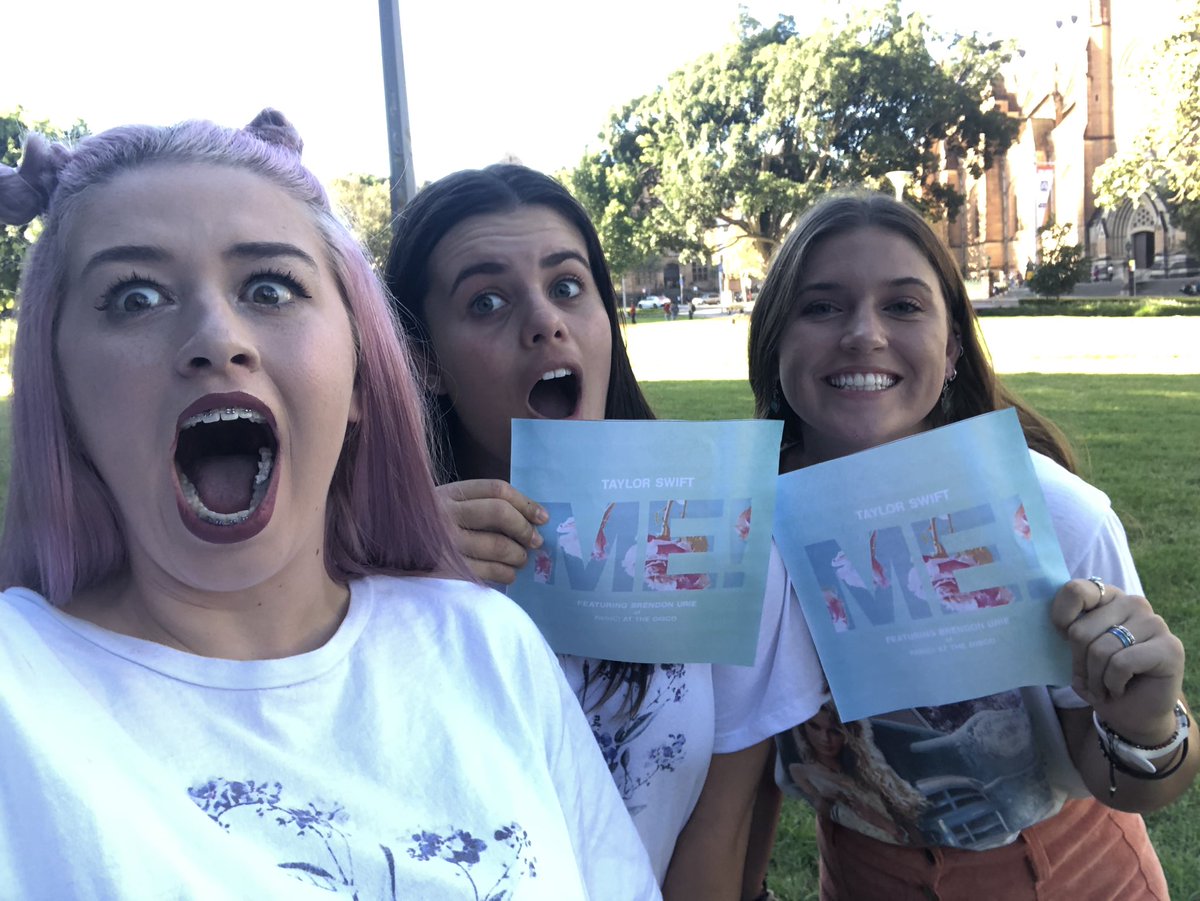 swiftlywonders1's tweet image. Our gift is representing you in Hyde park, Sydney 🦋🇦🇺💋 @taylornation13  @taylorswift13 
#fromMEtoYOU #taylorswift #taylornation #taylurking
